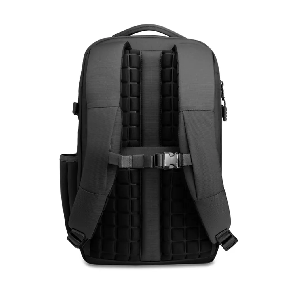 CANNES. Mochila de viagem em poliéster 600D com compartimento para notebook 15