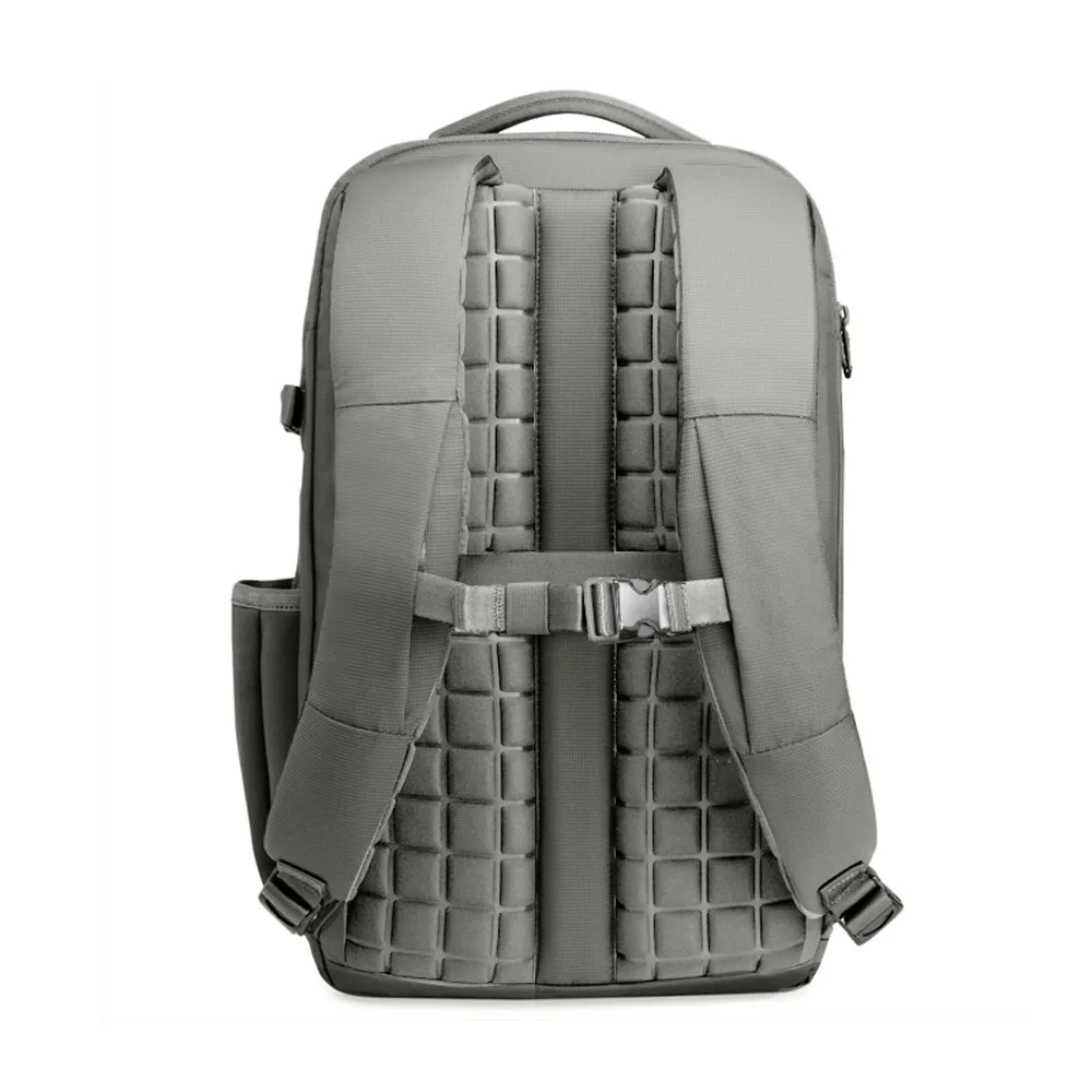 CANNES. Mochila de viagem em poliéster 600D com compartimento para notebook 15