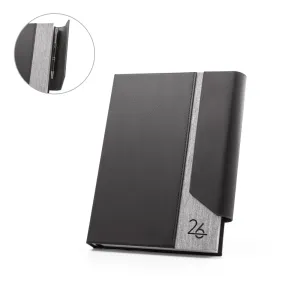 AUSTEN A5. Agenda A5 em PU (58% reciclado) e PET reciclado (100% rPET) 300D