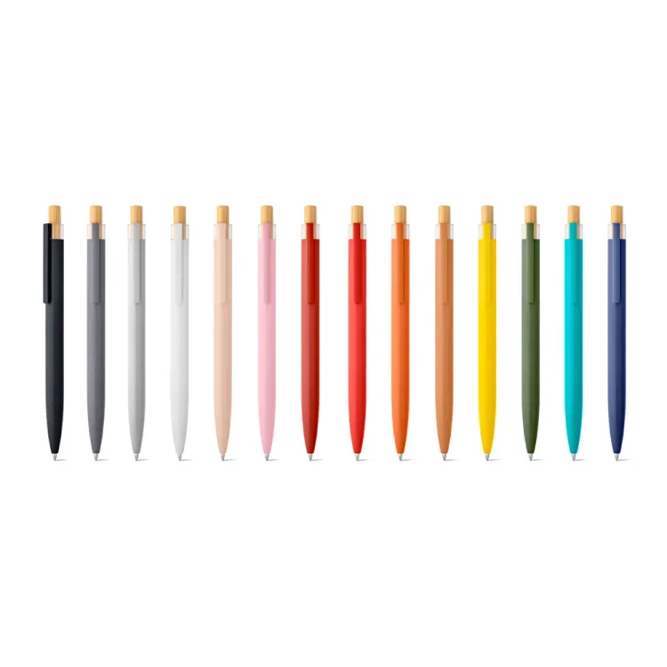 ANTON. Esferográfica com corpo em alumínio 100% reciclado com ponteira em bambu e escrita em azul