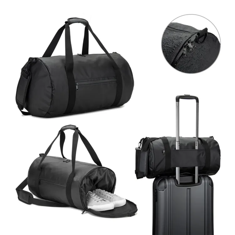OSASCO SPORT. Bolsa esportiva em formato cilíndrico em poliéster reciclado 600D de alta densidade com compartimento lateral para sapatos (32 L)