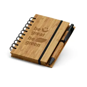 DICKENS A6. Caderno A6 em bambu com folhas pautadas recicladas