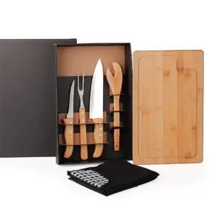 KIT PARA CHURRASCO EM BAMBU COM AVENTAL E TÁBUA RETANGULAR