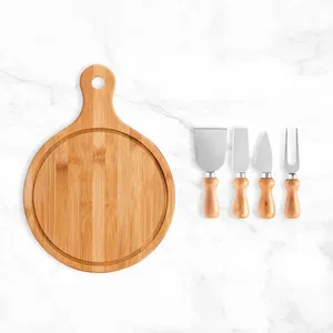 KIT PARA QUEIJO EM BAMBU E INOX COM TÁBUA REDONDA 5 PÇS