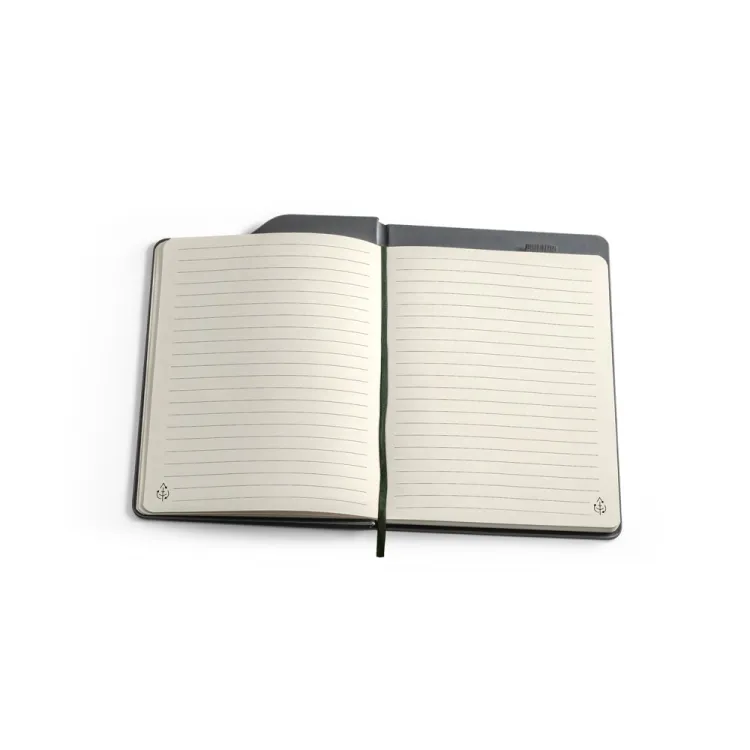LOBATO. Caderno A5 de capa dura em tecido poliéster 100% reciclado (100% rPET) com folhas pautadas