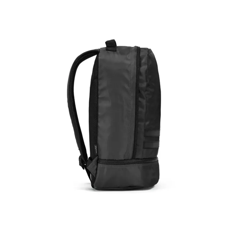 MANCHESTER. Mochila em 290T poliéster reciclado em sarja com forro em 210D poliéster reciclado
