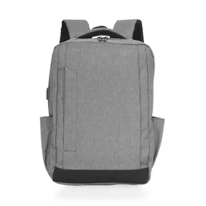 Mochila de Nylon USB