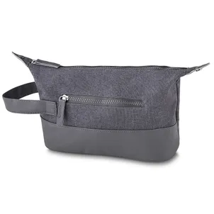 #Necessaire Nylon com detalhes em Couro Sintético