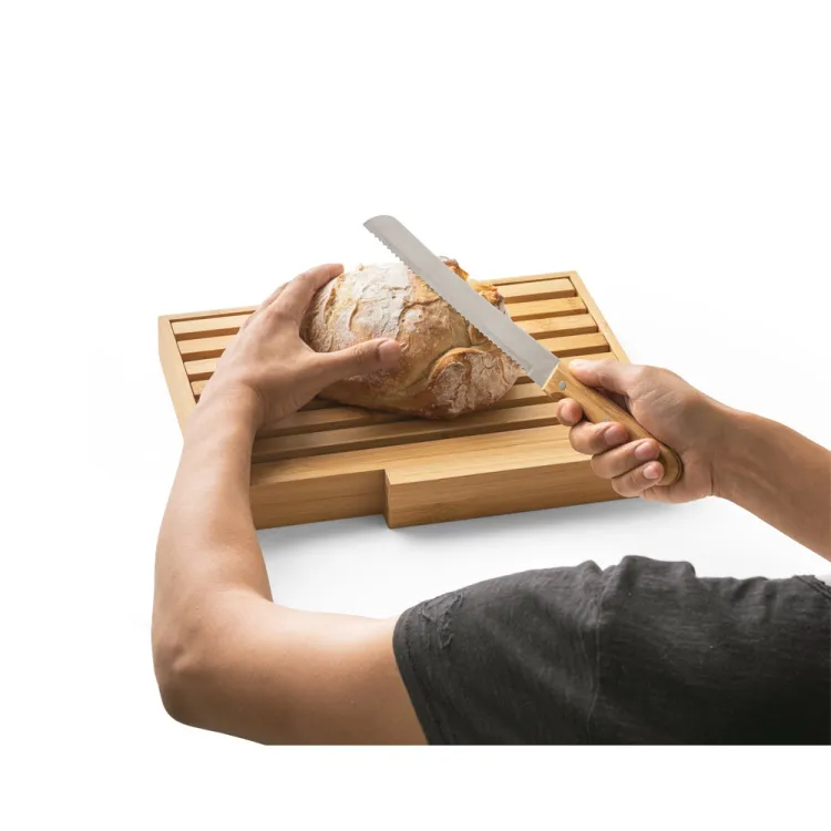PASSARD. Tábua para pão com faca