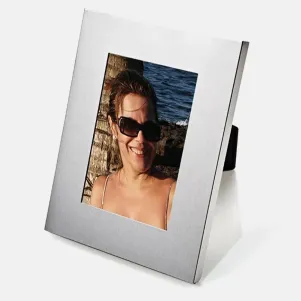 PORTA-RETRATO EM ALUMÍNIO