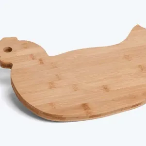 TÁBUA EM BAMBU COM FORMATO DE GALINHA